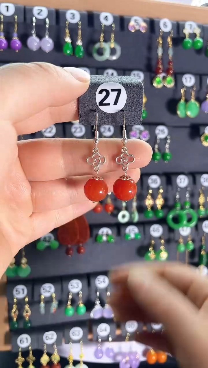 【闪购商品】翡翠耳饰银S925镶嵌27....