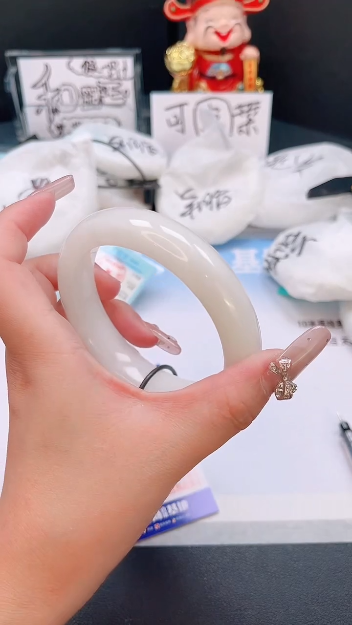 未镶嵌手镯和田玉19T59-64