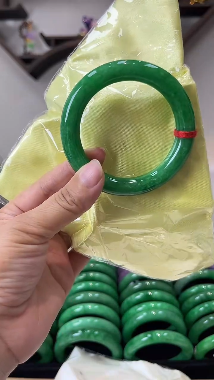 【闪购商品】砖雕闪24 圈口56 独货手镯