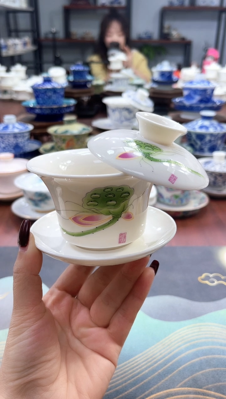 【闪购商品】小号莲藕悬停盖碗