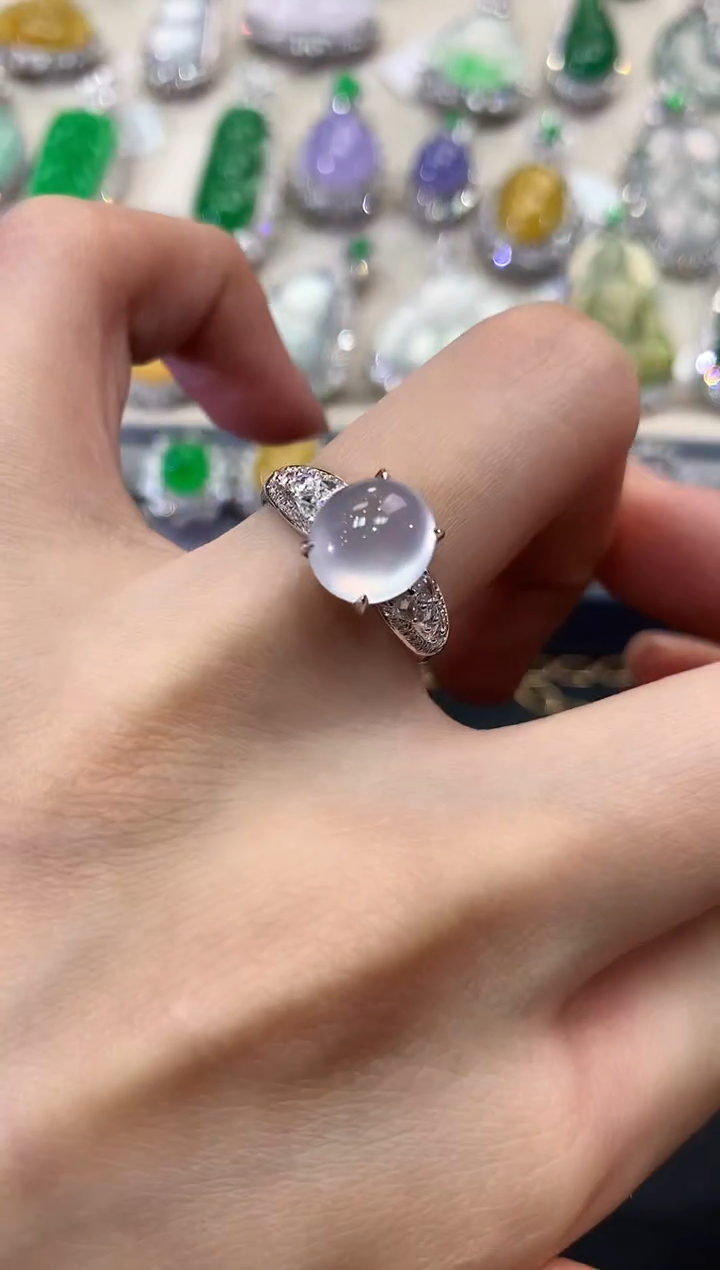 【闪购商品】翡翠戒指18K金镶嵌q84