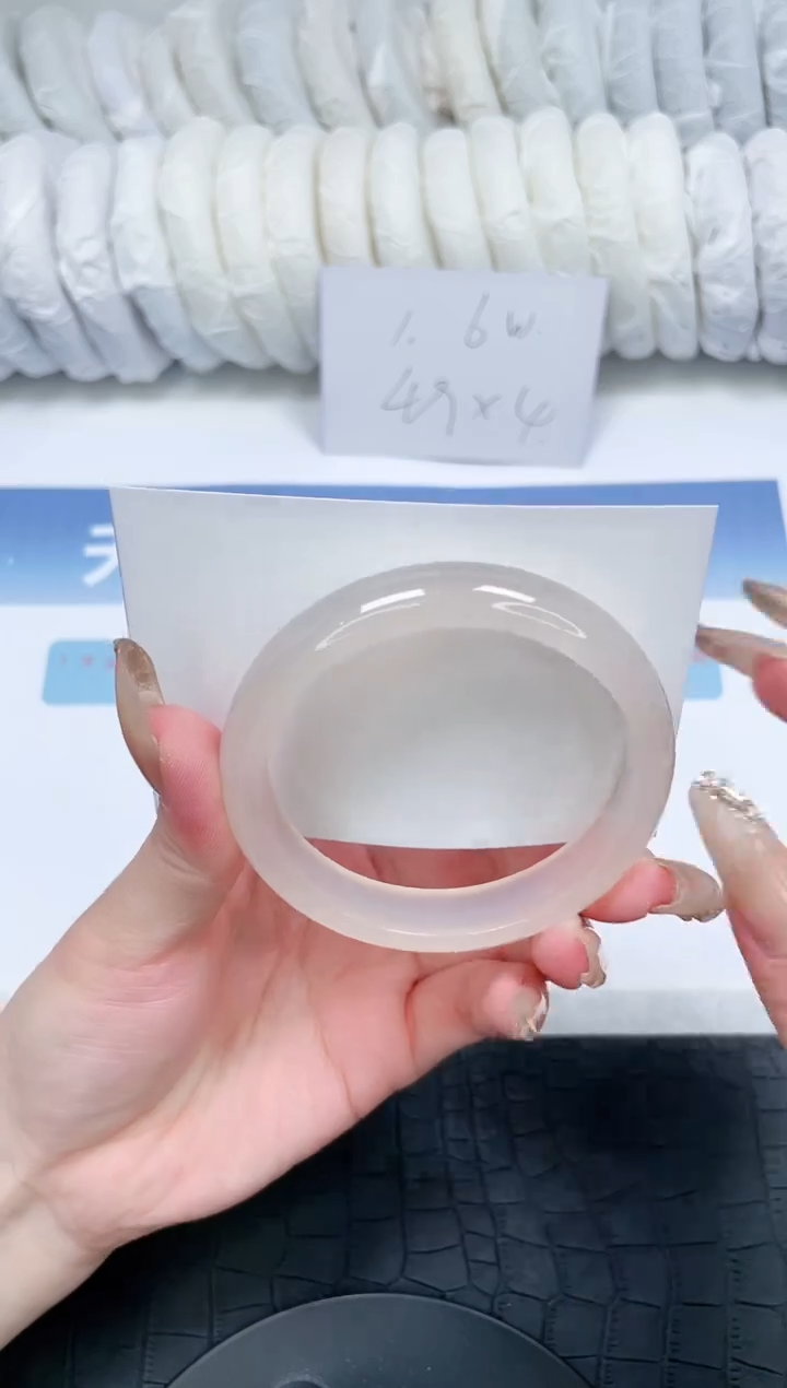 【闪购商品】石英质玉手镯未镶嵌M134-60