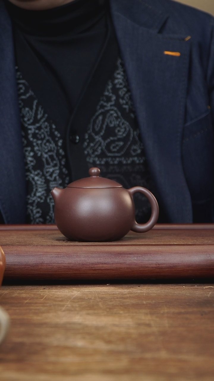 【闪购商品】紫砂茶壶230ml 西施 家藏紫茄泥