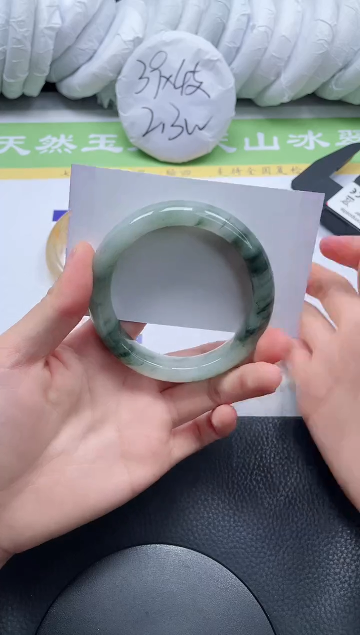 【闪购商品】石英质玉手镯未镶嵌A189-56+