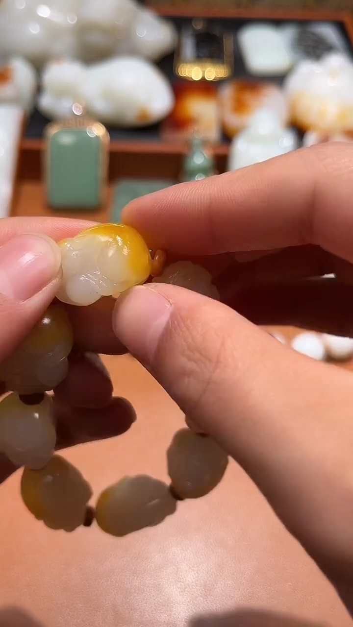 未镶嵌手串和田玉乡**。和田玉