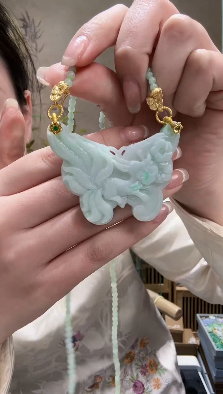 【闪购商品】翡翠颈饰未镶嵌吊坠