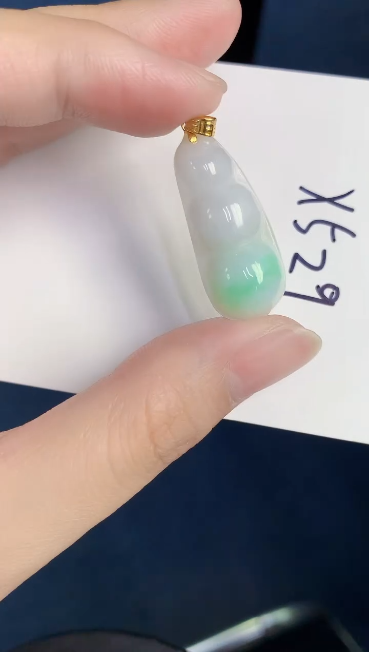 颈饰未镶嵌翡翠天然翡翠缅甸A货