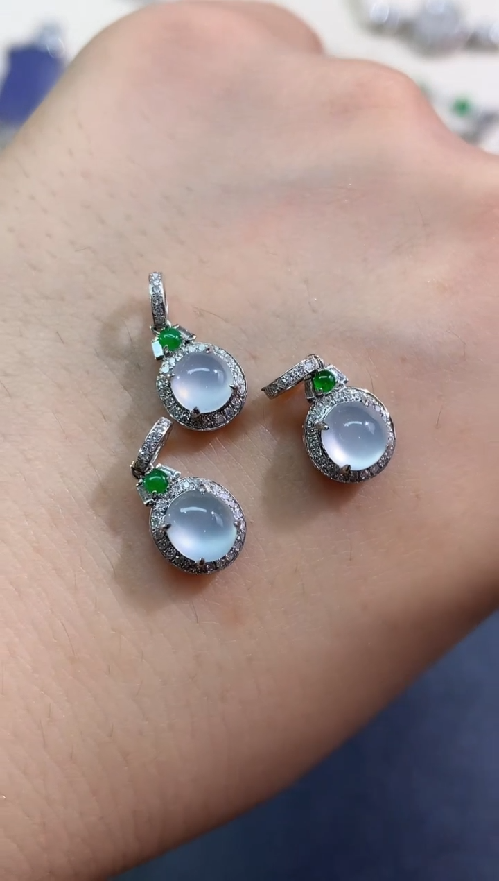 翡翠18K金镶嵌吊坠(不含链)吊坠(不含链)|1500多样性发其一