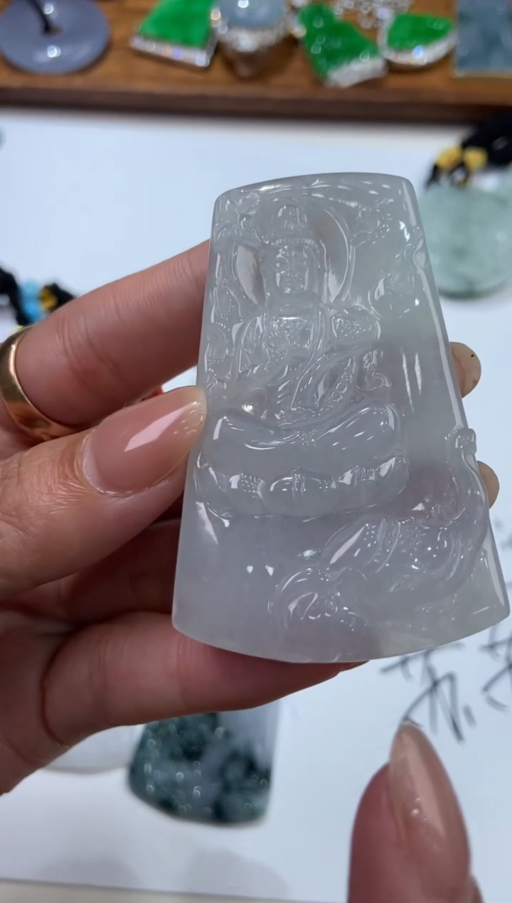 【闪购商品】翡翠未镶嵌颈饰2202762  