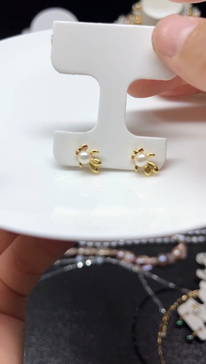 【闪购商品】淡水珍珠耳饰未镶嵌多人