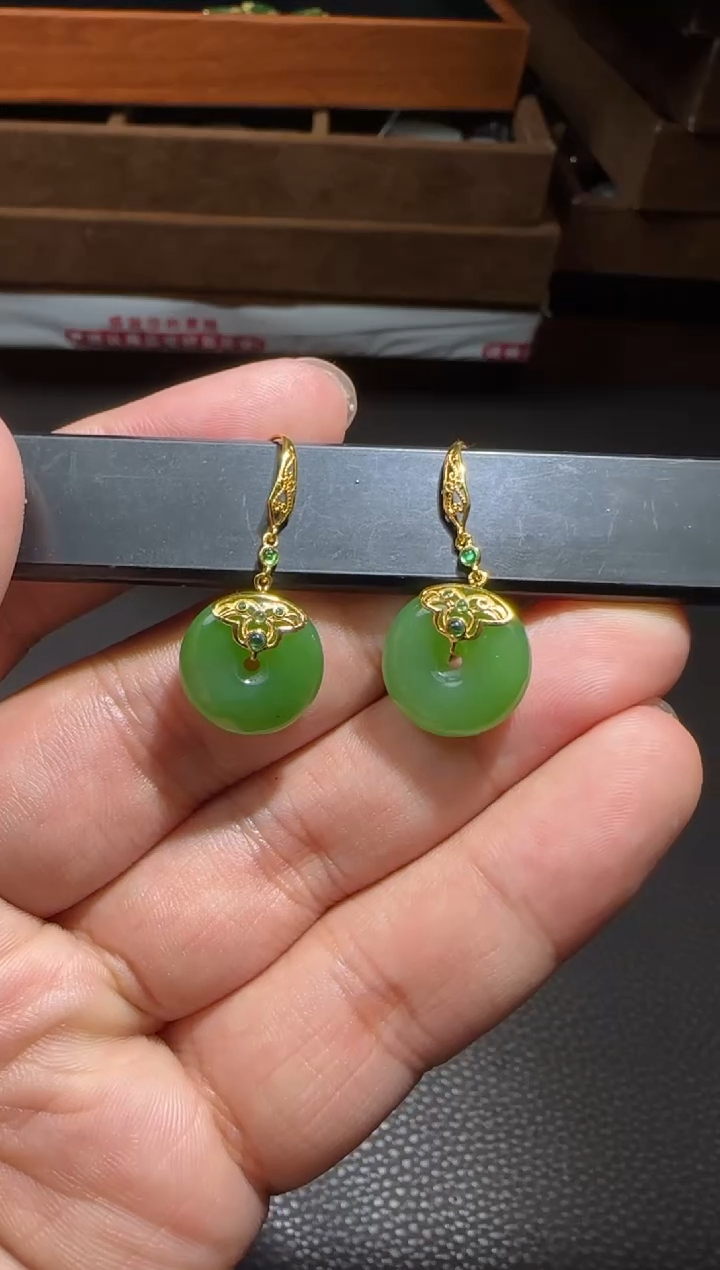 【闪购商品】和田玉【海113】6518K金镶嵌