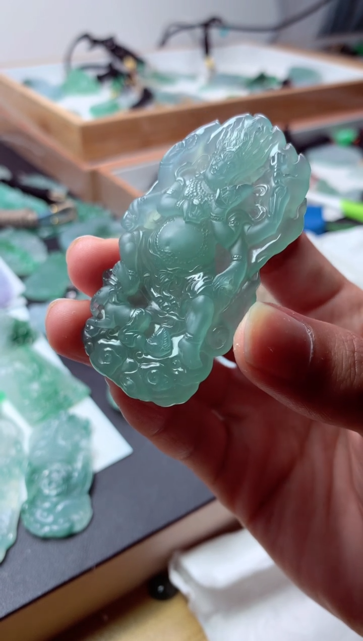 【闪购商品】翡翠颈饰未镶嵌天然翡翠