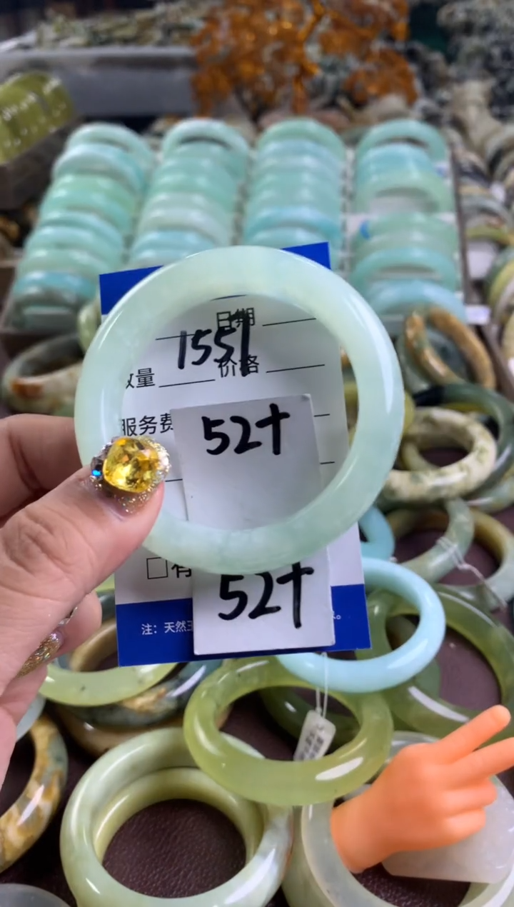 【闪购商品】蛇纹石玉手镯未镶嵌1557