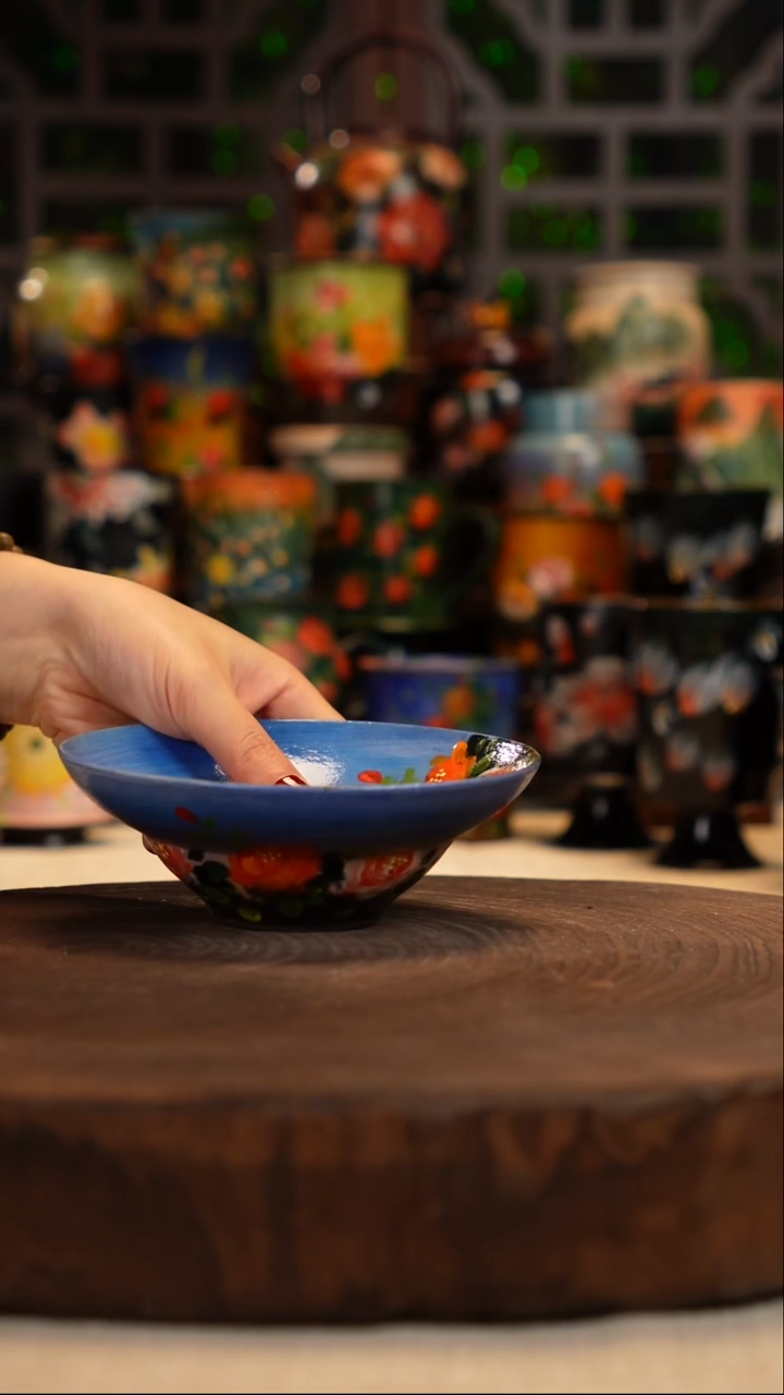 油画   釉下彩   壶承