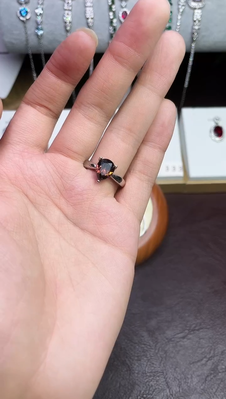 合金合成钻石干枯玫瑰戒指