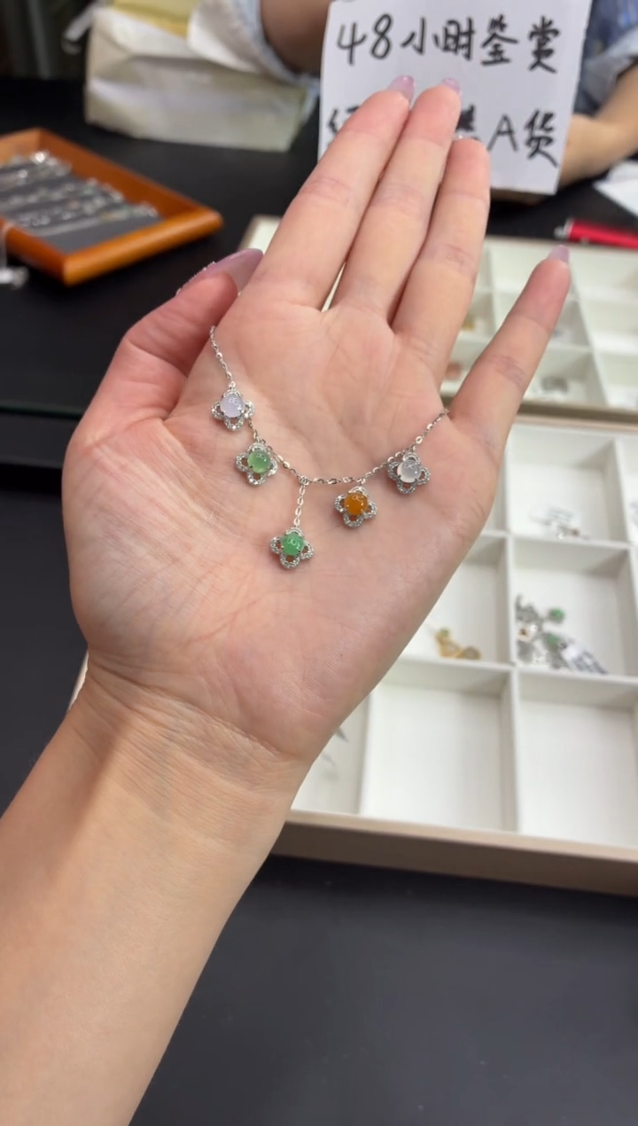 颈饰银S925镶嵌翡翠111111