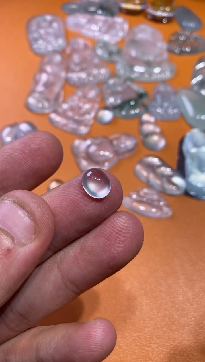 【闪购商品】翡翠颈饰未镶嵌蛋面6980