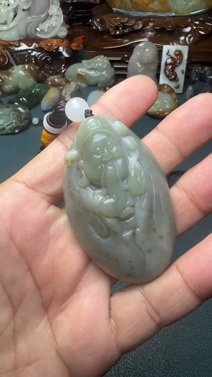 未镶嵌和田玉把件-