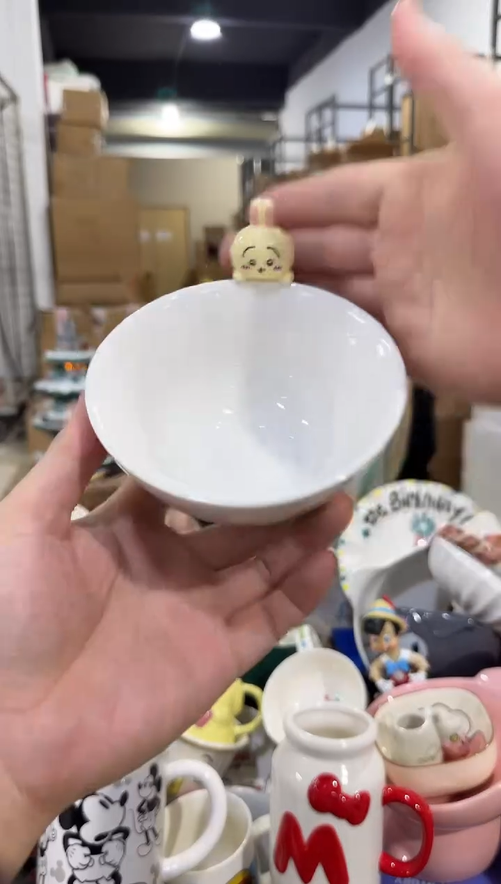 瓷片原盒乌萨奇公仔碗