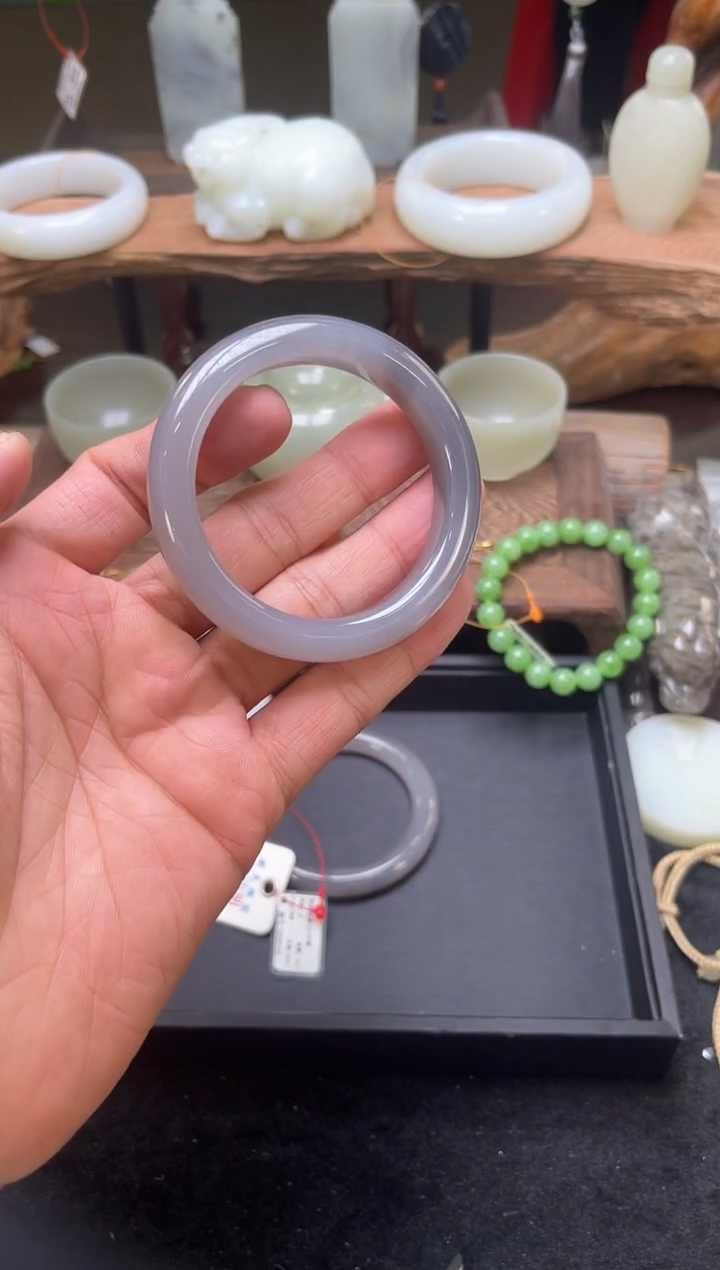 【闪购商品】和田玉手镯未镶嵌青海烟紫手镯53圈 暗裂