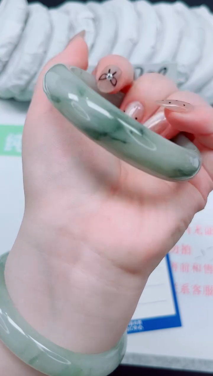 石英质玉手镯未镶嵌156-圈口：59.8