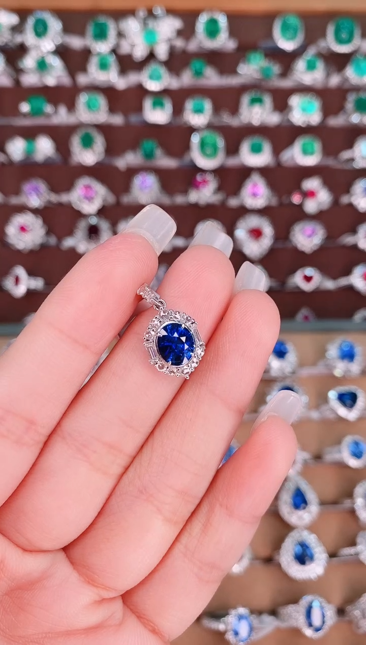 【闪购商品】蓝宝石18K金吊坠18K金镶嵌2.04克拉