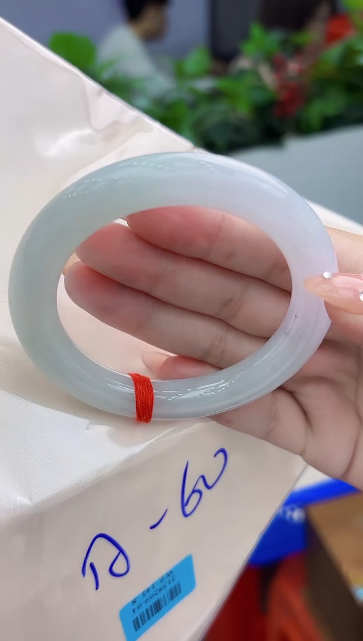 【闪购商品】翡翠手镯未镶嵌翡翠手镯