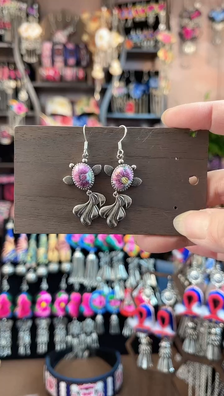 织绣民族风手工非遗老绣饰品412