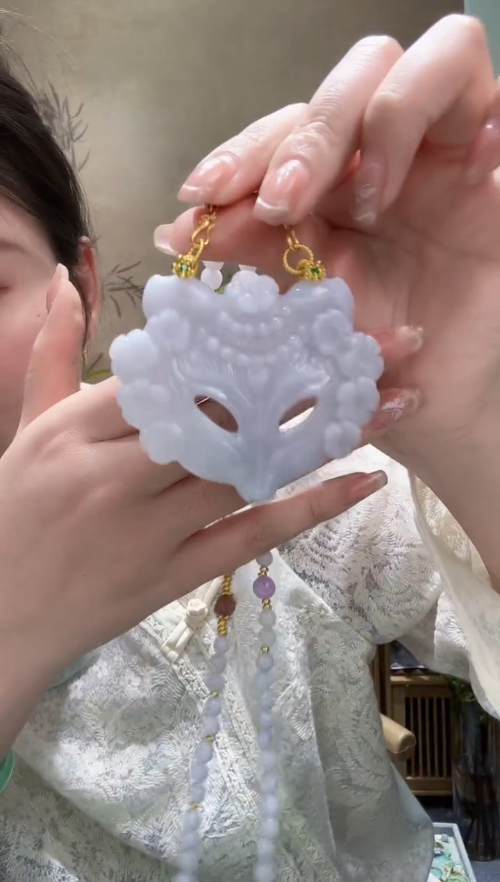 【闪购商品】翡翠未镶嵌颈饰吊坠