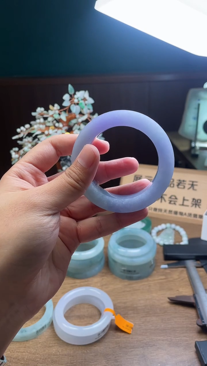 【闪购商品】定制翡翠手镯未镶嵌定制