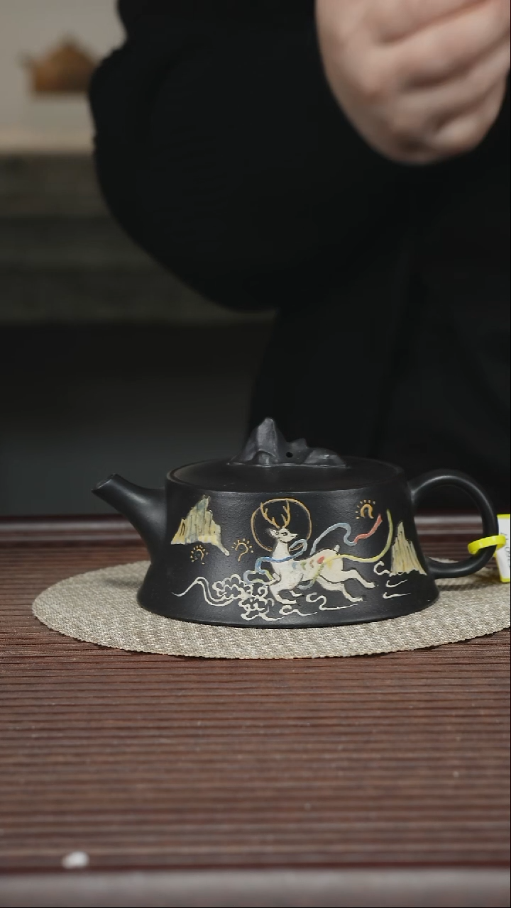 茶壶紫砂T360 黑泥 一路高升 200cc