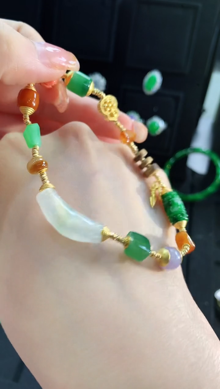 【闪购商品】翡翠手链18K金镶嵌手饰