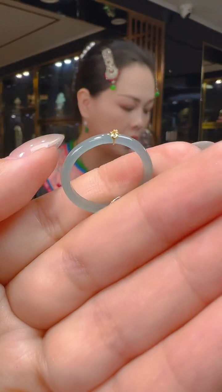 18K金镶嵌戒指翡翠040(多样性发货发其一)