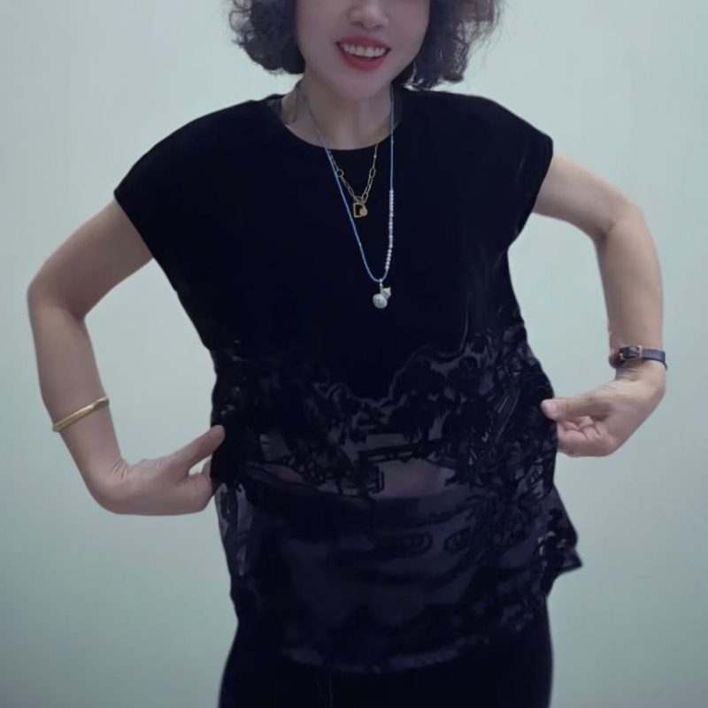 新中式国风圆领丝绒山水烧花短袖宽松衬衣女2025夏复古漂亮上衣