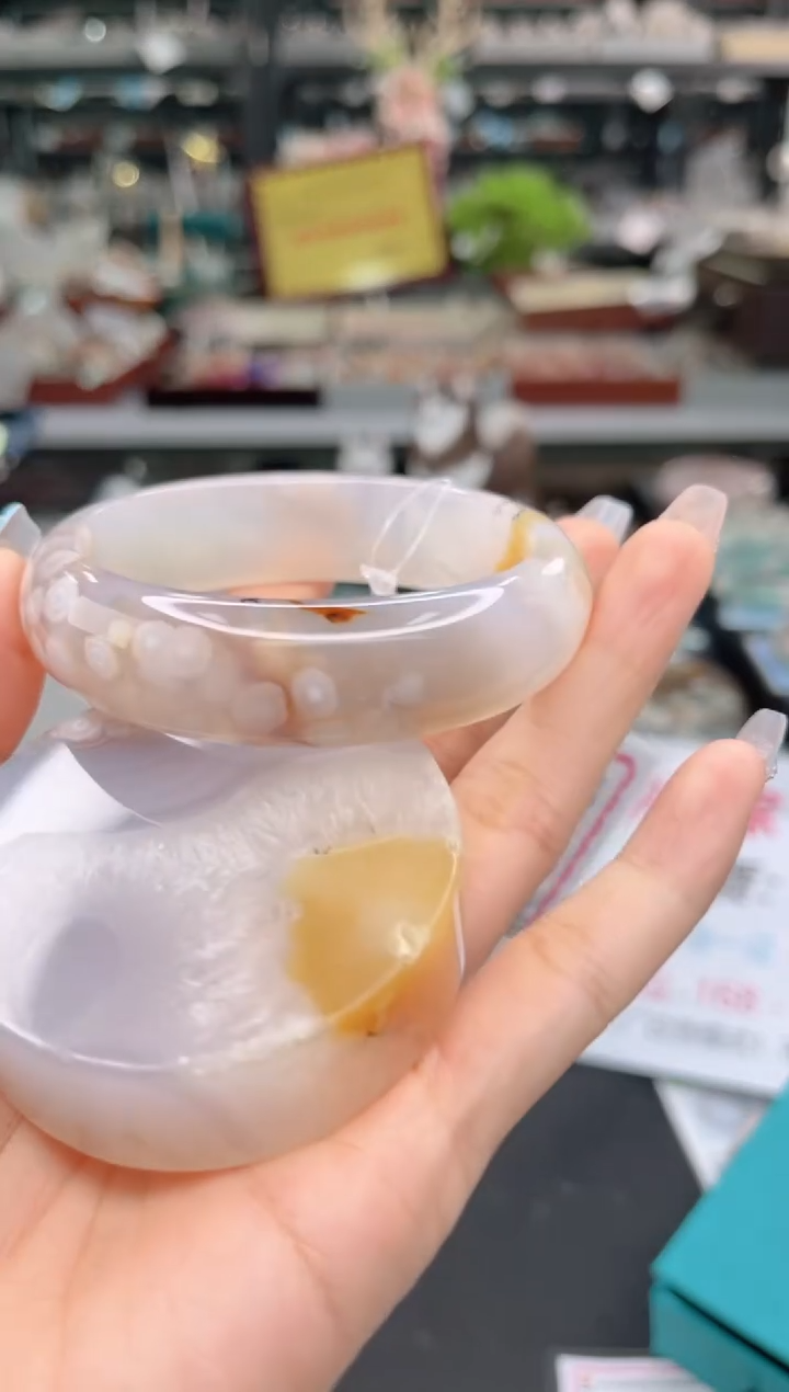 【闪购商品】石英质玉手镯未镶嵌60圈口（赠品镯心）3451045