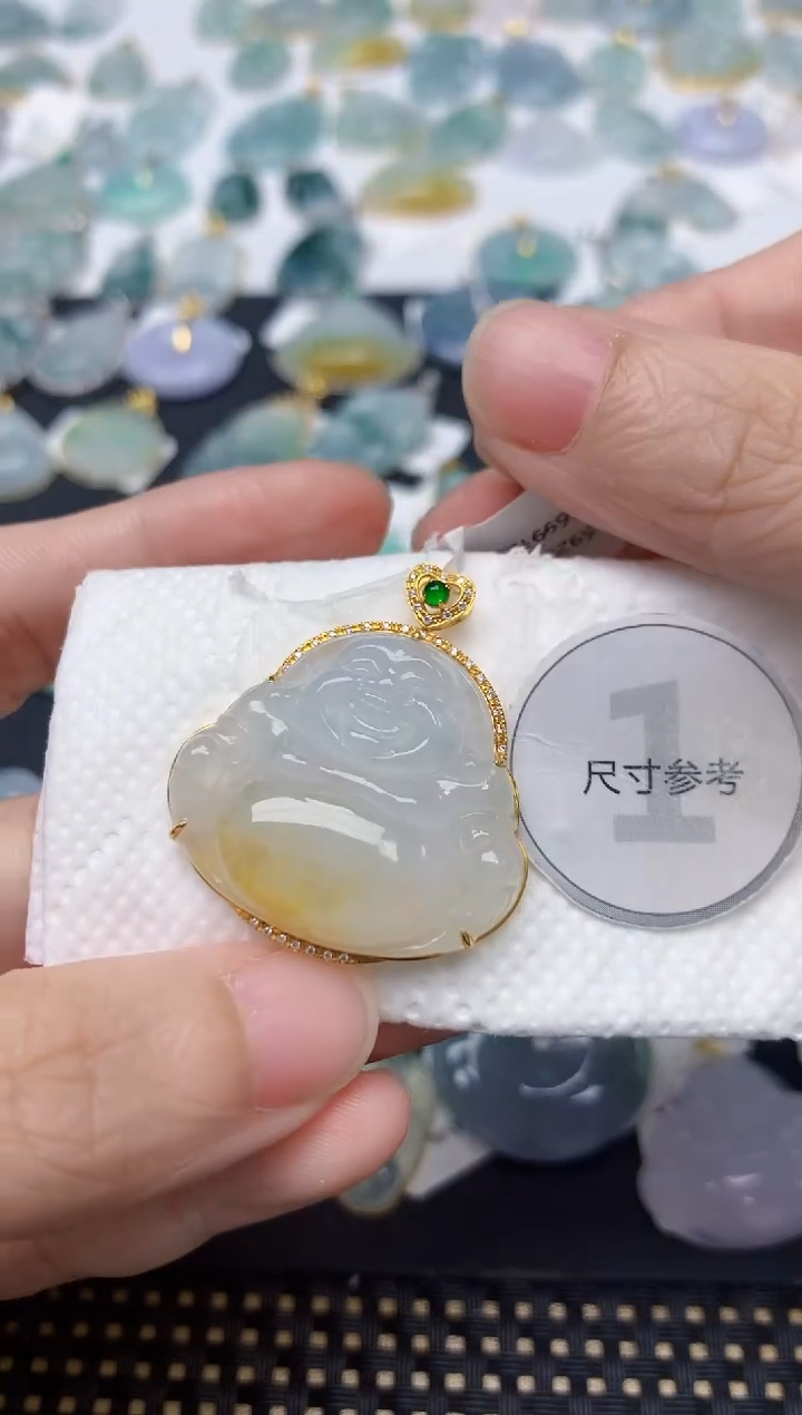颈饰18K金镶嵌翡翠天然缅甸A货翡翠