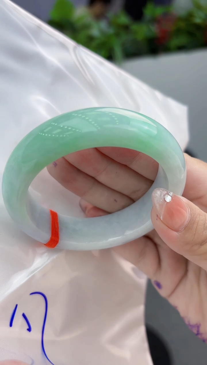 【闪购商品】翡翠手镯未镶嵌翡翠手镯