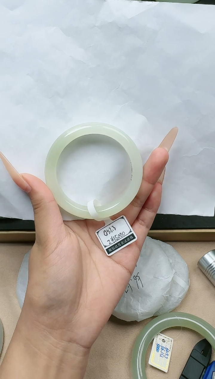 【闪购商品】和田玉手镯未镶嵌52/53圈口YY