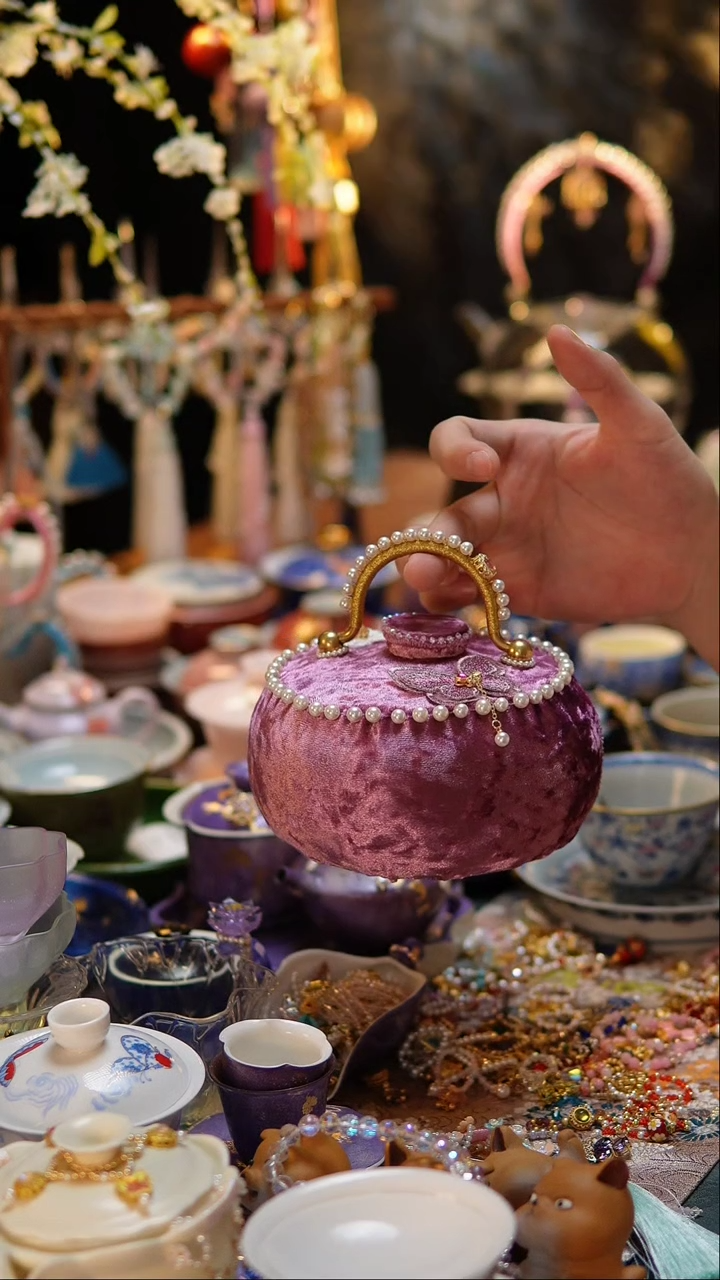 【闪购商品】摆件紫色汤婆子紫色汤婆子