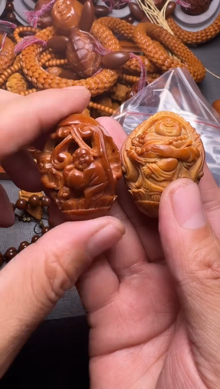 手串橄榄核未**付童子弥勒一对
