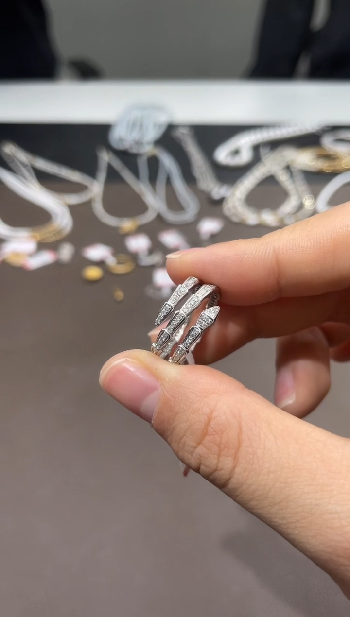 【闪购商品】钻石戒指18K金镶嵌TA0213-1186-616