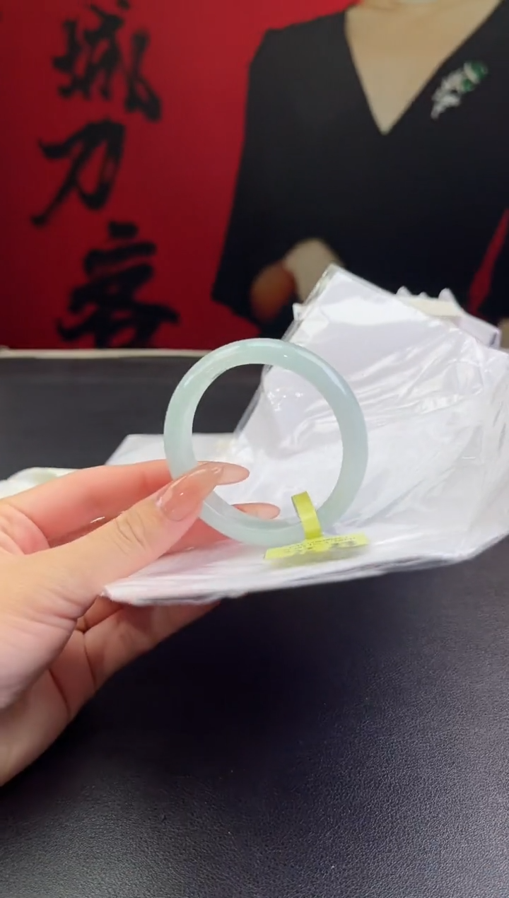 【闪购商品】翡翠手镯未镶嵌翡翠手镯4