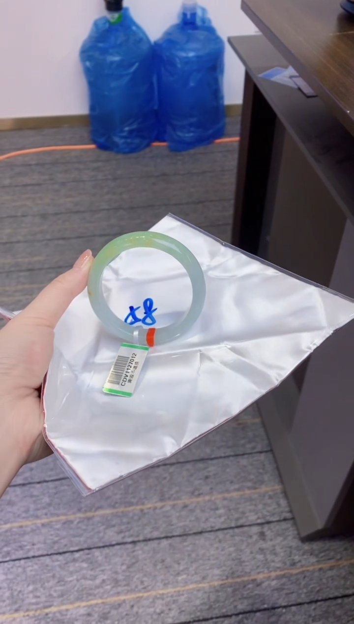【闪购商品】翡翠手镯未镶嵌11111111111