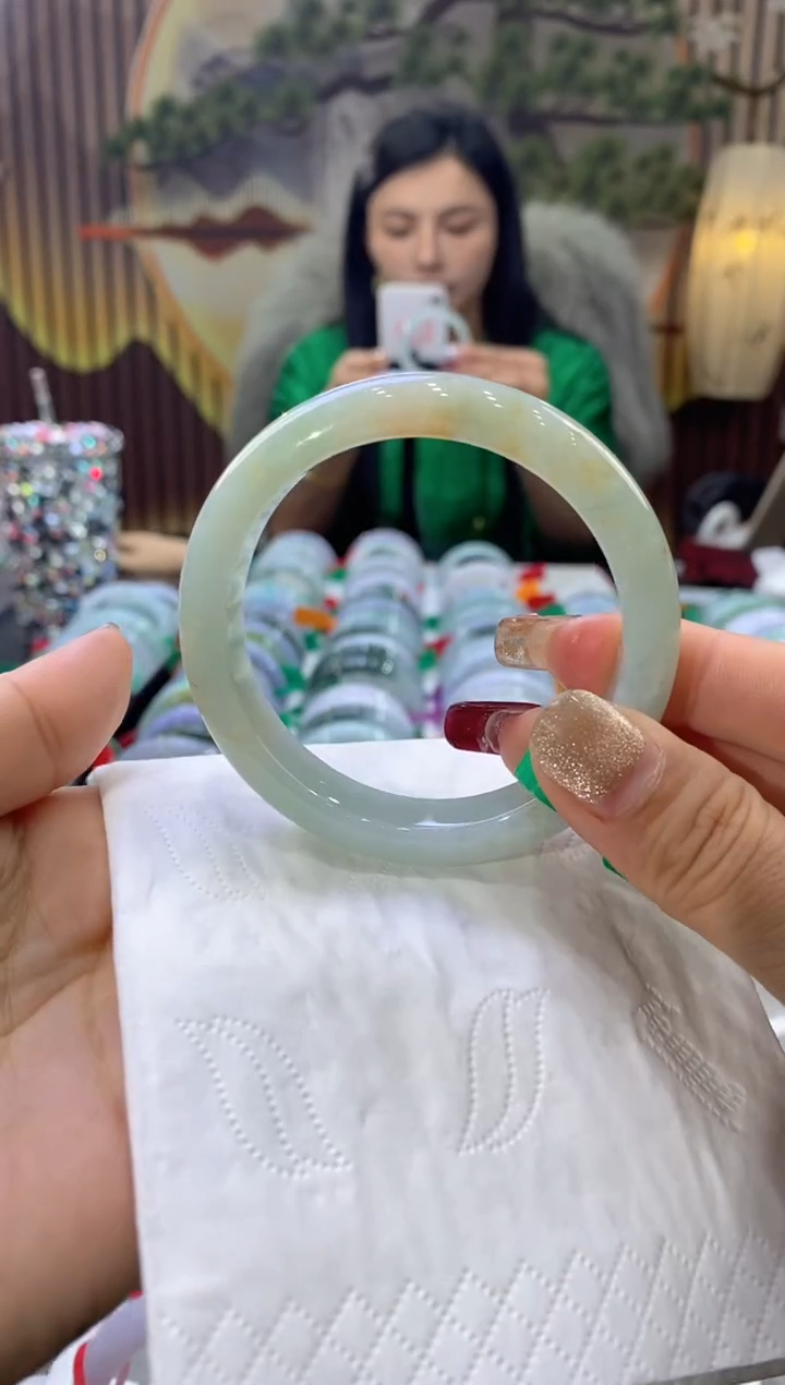 【闪购商品】翡翠手镯未镶嵌多人00154