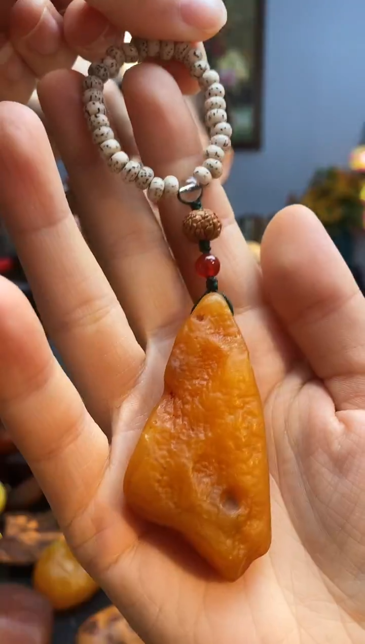 琥珀颈饰未镶嵌挂件