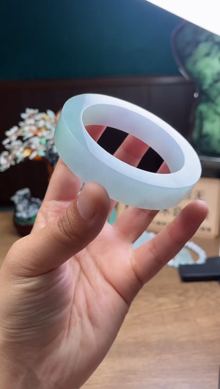 【闪购商品】定制翡翠手镯未镶嵌定制