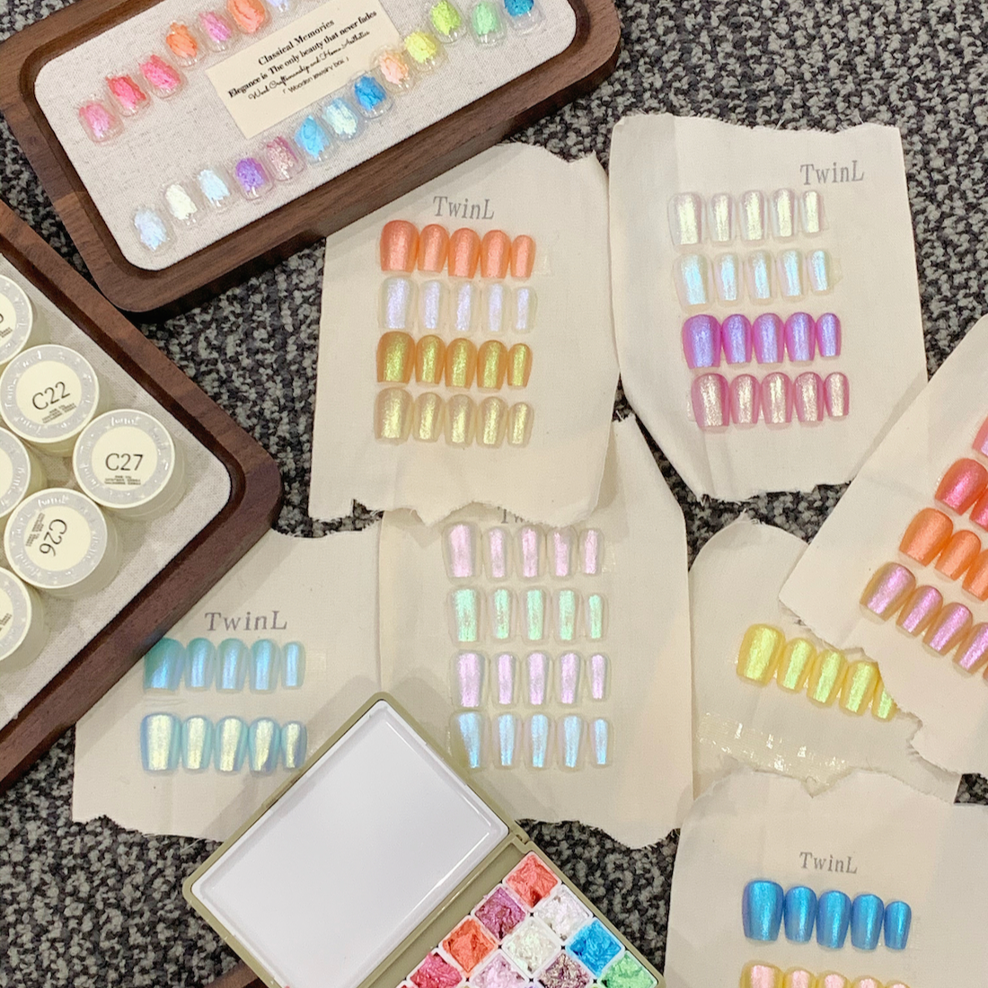 【清仓拍2免1】TWINL C系列C02-27 日系罐装缓存浪漫仙粉素材甲油胶