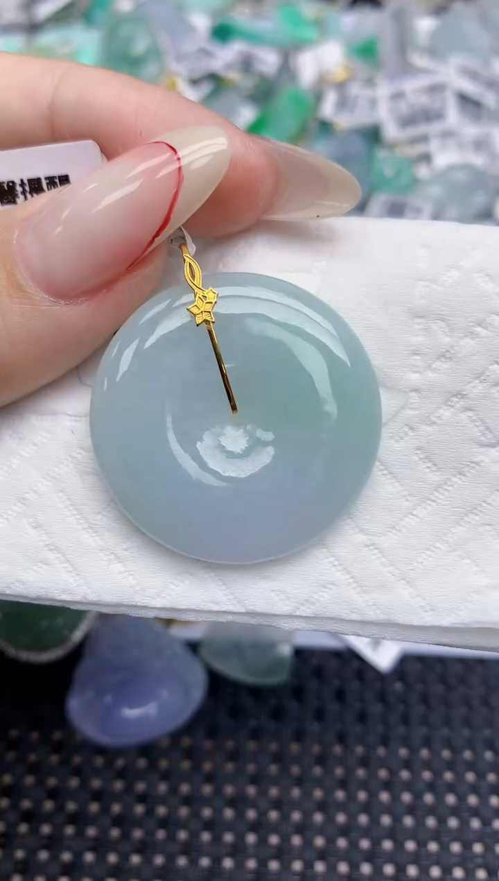 颈饰18K金镶嵌翡翠天然翡翠A货  百元以上9米证书费自理