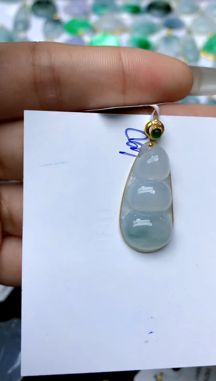 【闪购商品】翡翠颈饰18K金镶嵌100天然A货翡翠