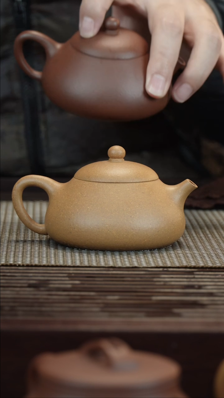 【闪购商品】紫砂茶壶黄金段西施瓢150CC半手工